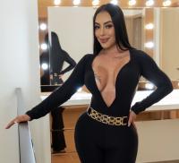 677375106: Chica busca chico en Barcelona
