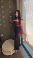 697695054: Chica busca chico en Barcelona