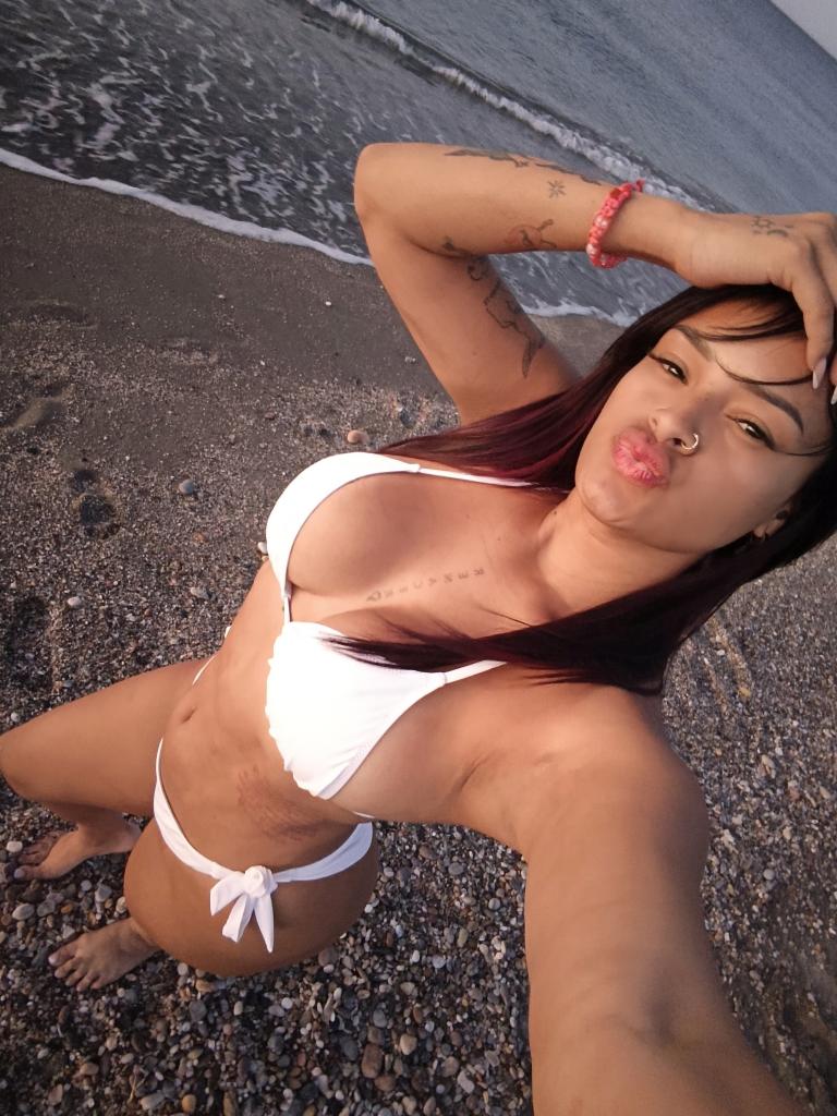 Chica busca chico en Almería: 