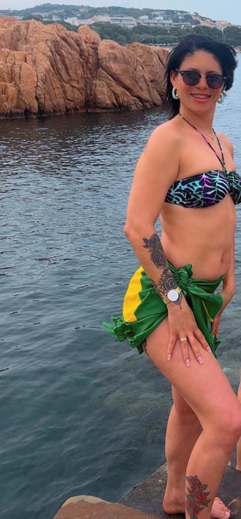 613125111: Chica busca chico en Barcelona