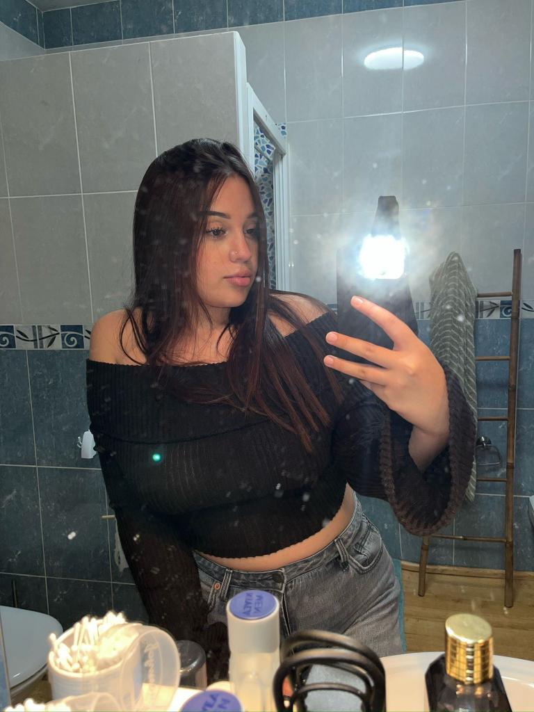 633056985: Chica busca chico en Murcia