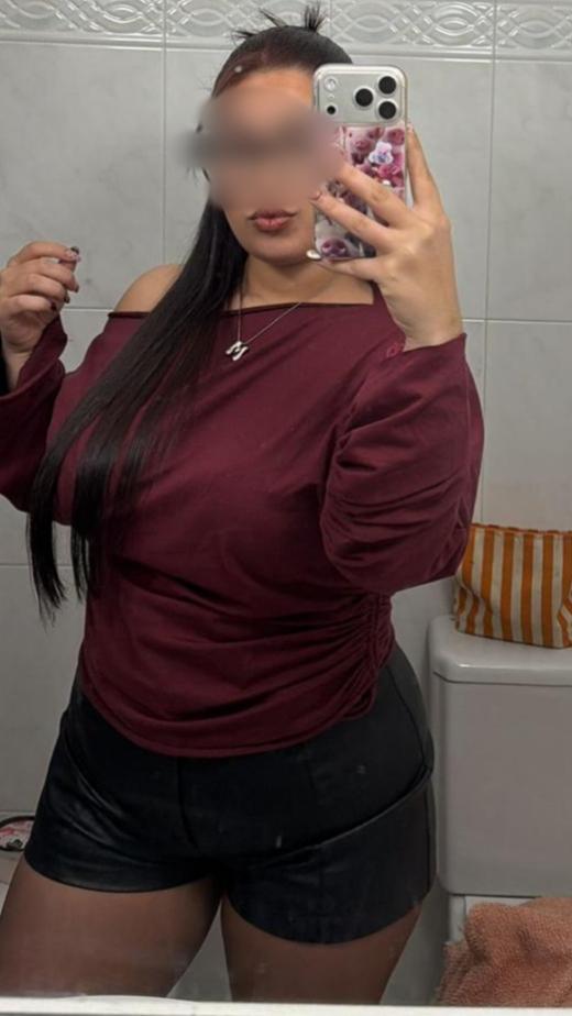 Chica busca chico en Cantabria: Chica busca chico