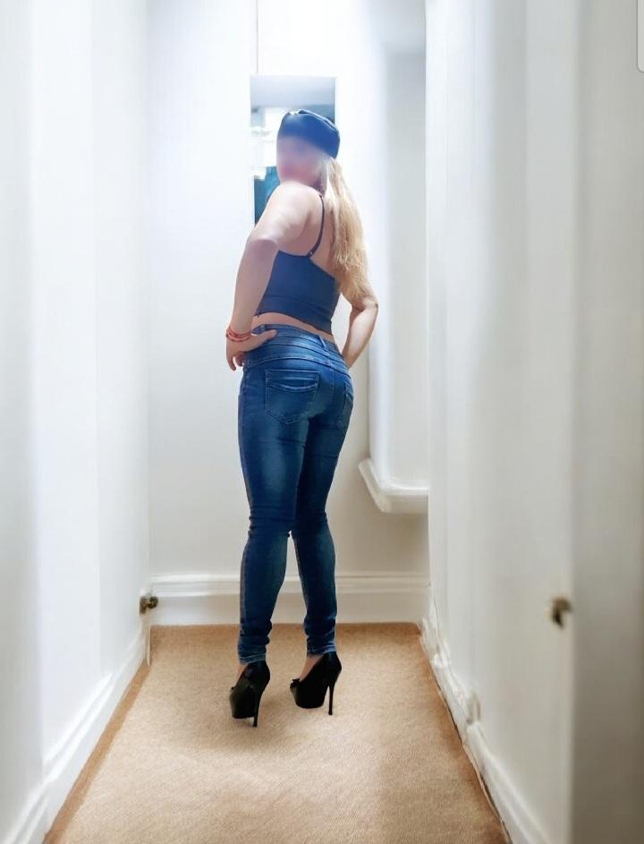 Chica busca chico en Murcia: 