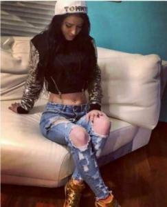 742067737: Chica busca chico en Guipúzcoa