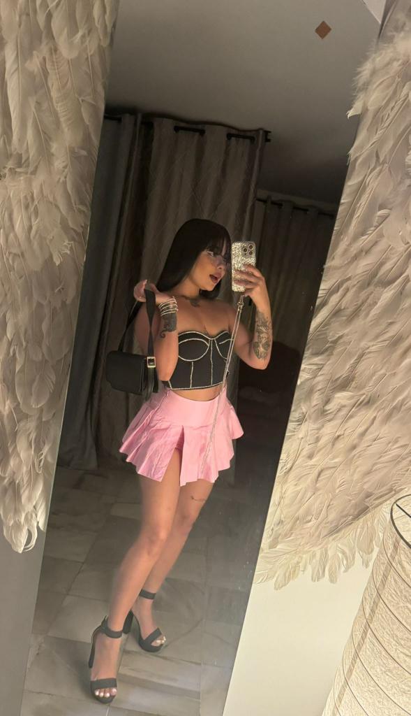 Chica busca chico en La Coruña: Chica busca chico