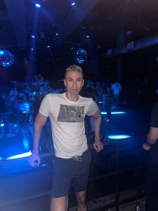 Chico busca chica en Barcelona: 