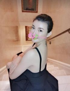 694405928: Chica busca chico en Barcelona