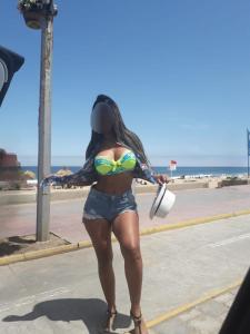 696775058: Chica busca chico en Málaga