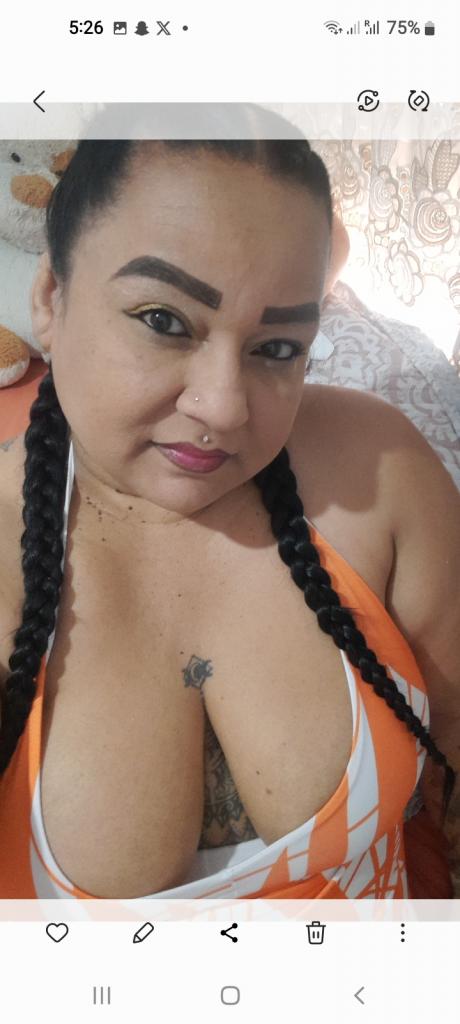 647367947: Chica busca chico en León