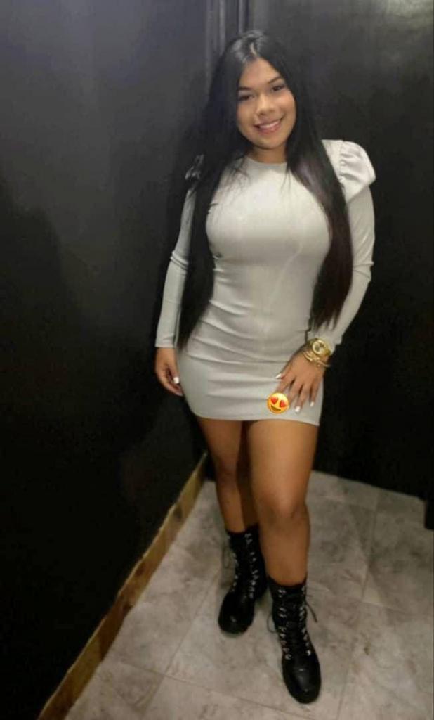 603302317: Chica busca chico en Sevilla