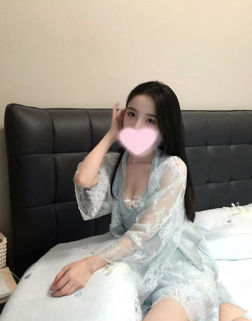 661728977: Chica busca chico en Madrid