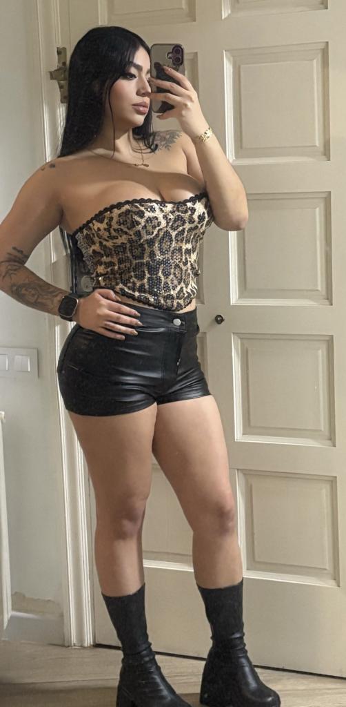 613450897: Chica busca chico en Barcelona