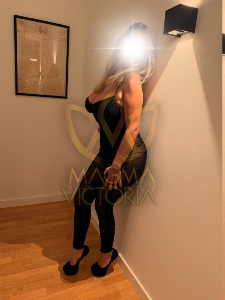 Chica busca chico en Granada: 