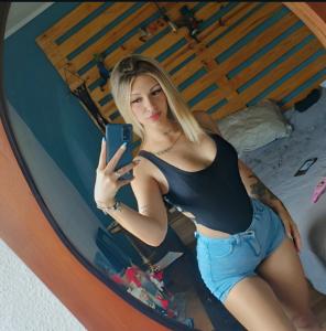 661169225: Chica busca chico en Ciudad Real