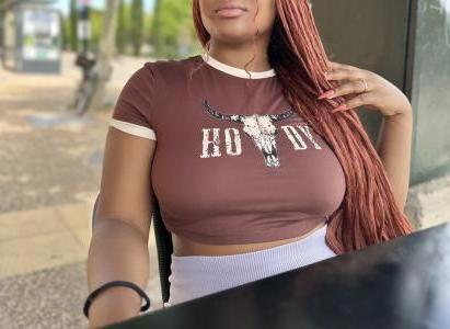 678951447: Chica busca chico en Málaga