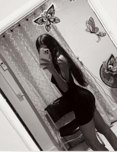 632110278: Chica busca chico en Málaga