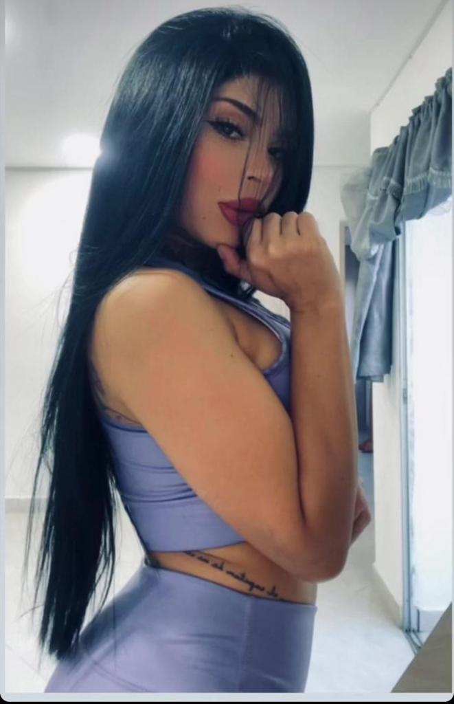 Chica busca chico en Ibiza: 