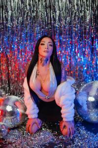 647695495: Travesti en Granada