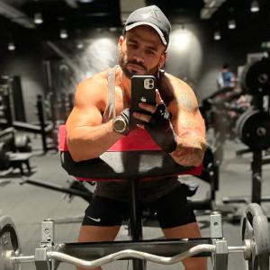 695865467: Chico busca chica en Málaga