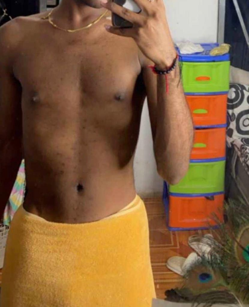 687123603: Chico busca chica en Barcelona