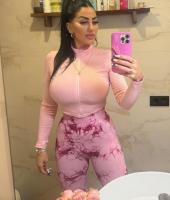 614925646: Chica busca chico en Barcelona