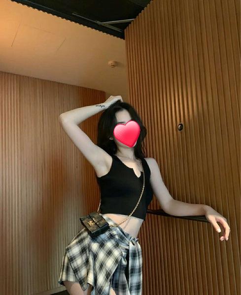 617789380: Chica busca chico en Valencia