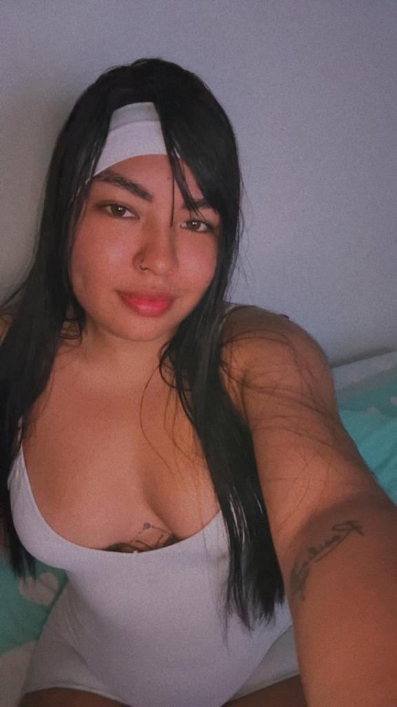 641230345: Chica busca chico en Barcelona