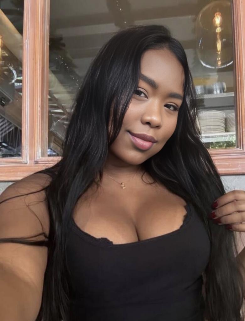 Chica busca chico en Almería: Chica busca chico