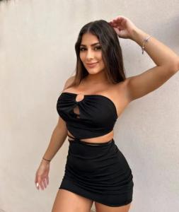 661440769: Chica busca chico en Madrid