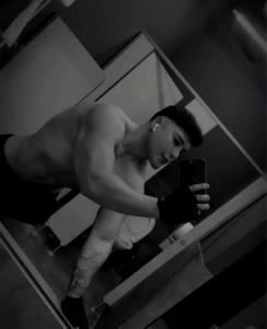 663780321: Chico busca chica en Granada