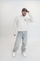 693371040: Chico busca chica en Madrid