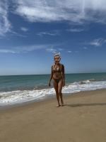 613387345: Chica busca chico en Cádiz