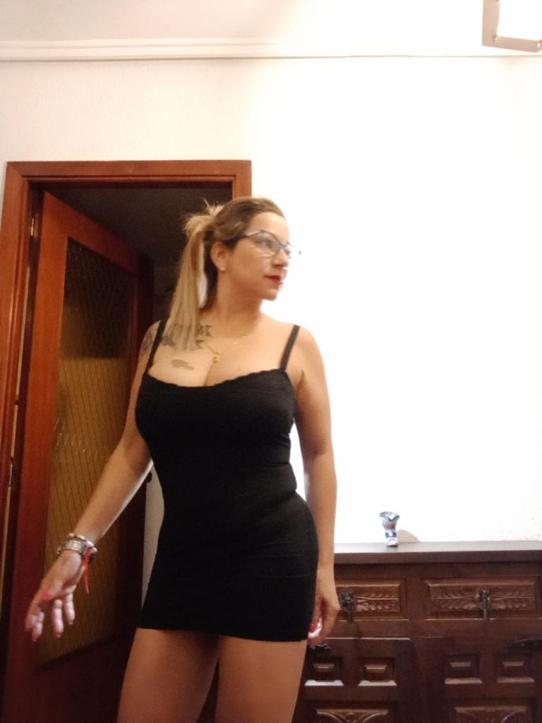 613849470: Chica busca chico en Valencia