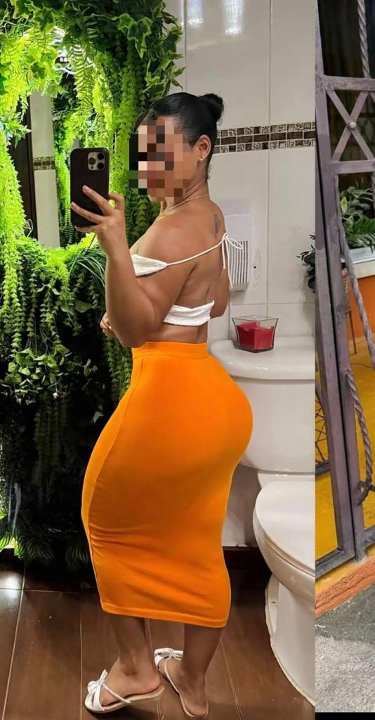613891108: Chica busca chico en Almería