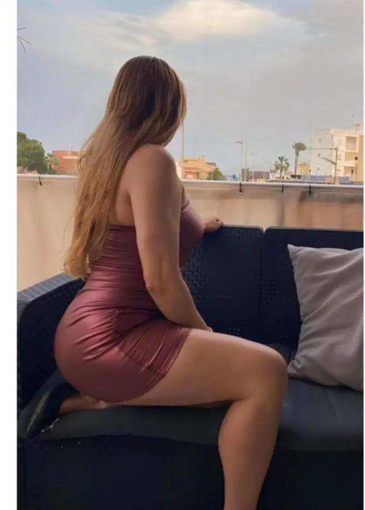 745021886: Chica busca chico en Asturias