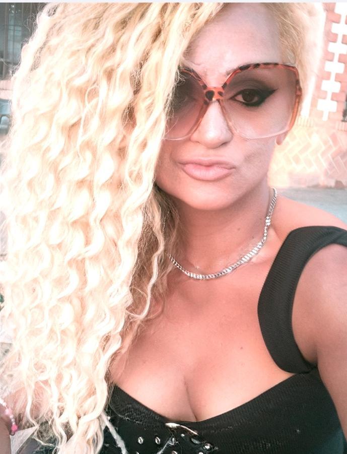 633085495: Transexual en Cádiz