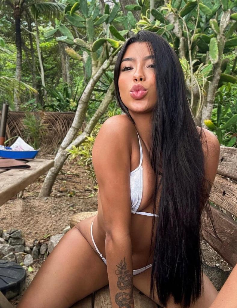 643726130: Chica busca chico en Huelva