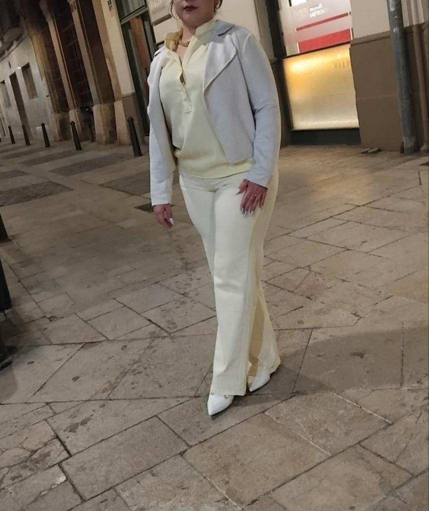 643466204: Chica busca chico en Madrid