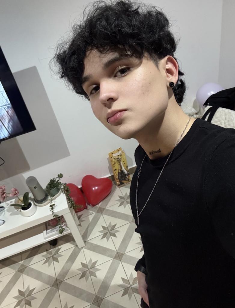 604854296: Chico busca chica en Madrid
