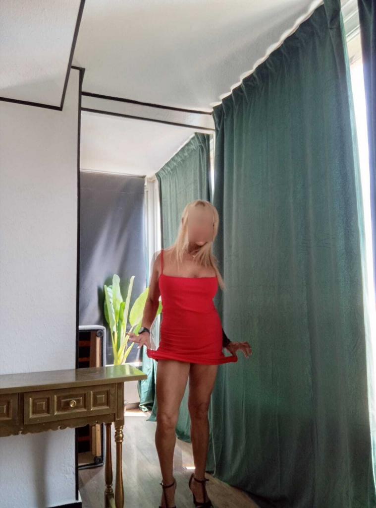 613326395: Chica busca chico en Alicante
