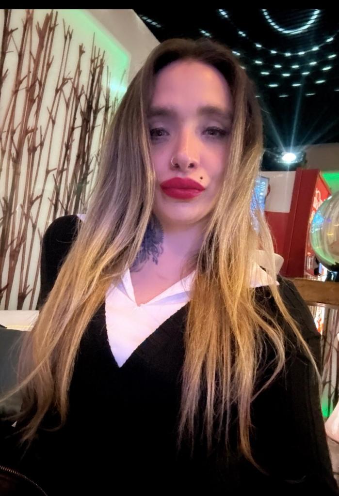 678776435: Transexual en Mallorca