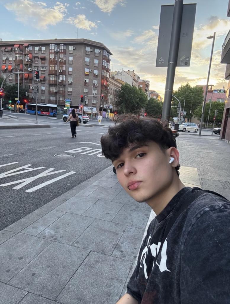 604854296: Chico busca chica en Madrid