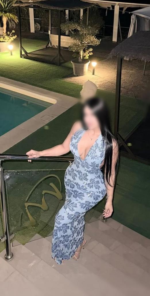 672954595: Chica busca chico en Granada