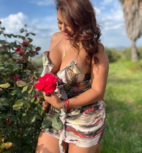 643077501: Chica busca chico en Málaga