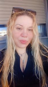 667496310: Chica busca chico en Barcelona