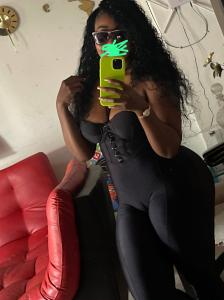 633784549: Chica busca chico en Murcia