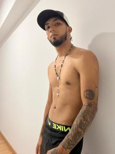 642537312: Chico busca chica en Madrid