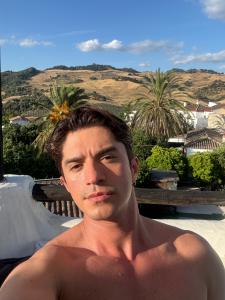 652215970: Chico busca chica en Madrid