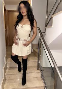 672051155: Chica busca chico en Madrid