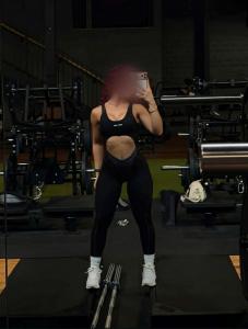 613441129: Chica busca chico en Alicante